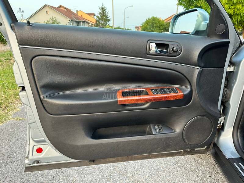 Volkswagen Passat B5.5 4.0 W8