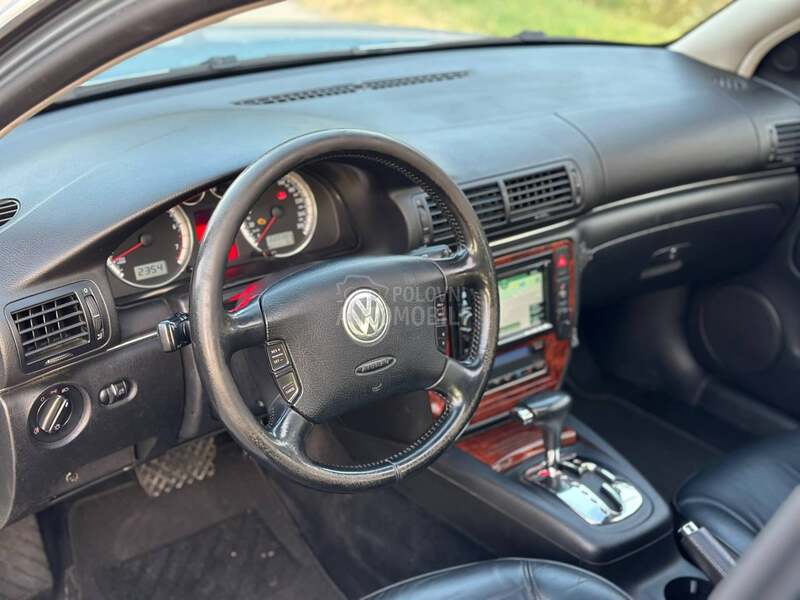 Volkswagen Passat B5.5 4.0 W8