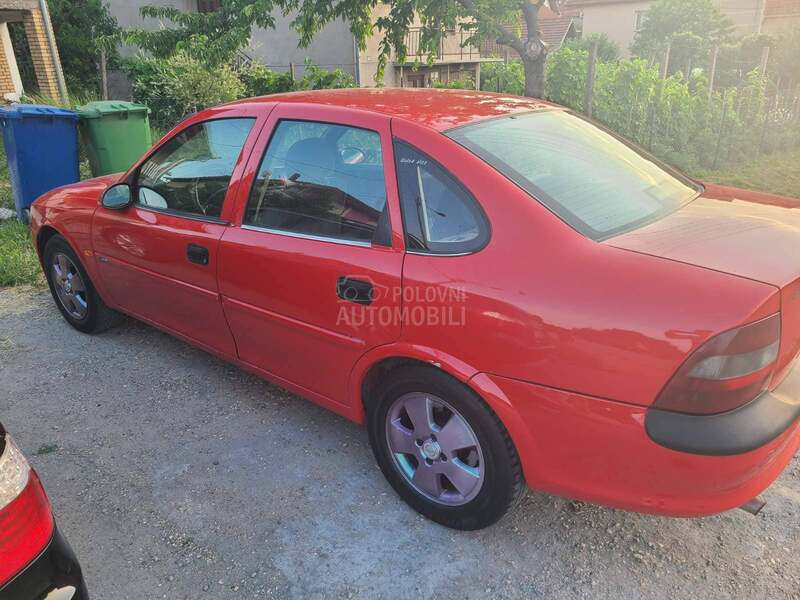 Opel Vectra B 1.8