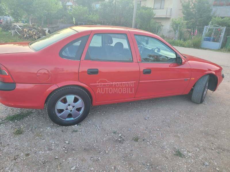 Opel Vectra B 1.8