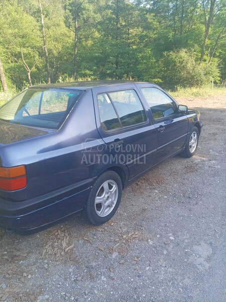 Volkswagen Vento 