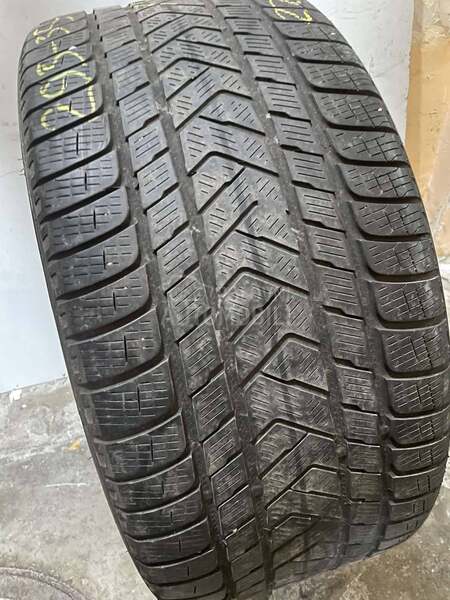 Pirelli 295/35 R21 Zimska