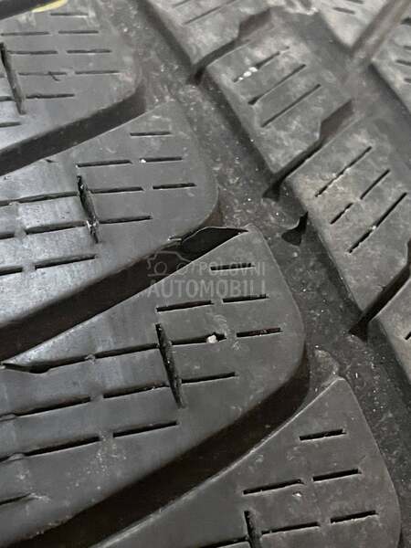 Pirelli 295/35 R21 Zimska