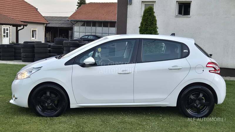 Peugeot 208 1.4 VTI