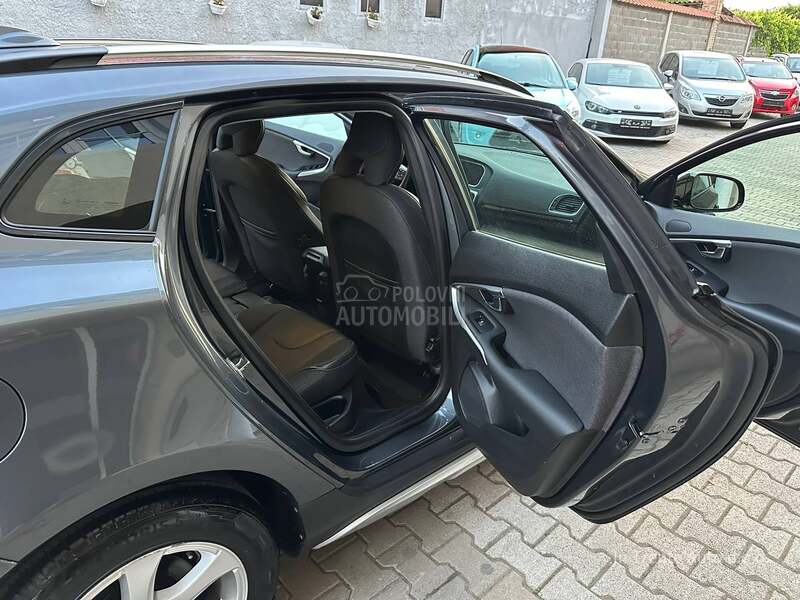Volvo V40 CROSS COUNTRY