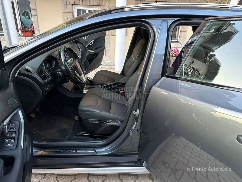 Volvo V40 CROSS COUNTRY