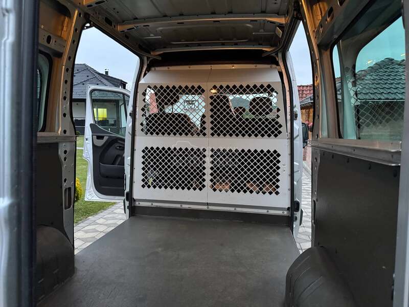 Opel Movano 