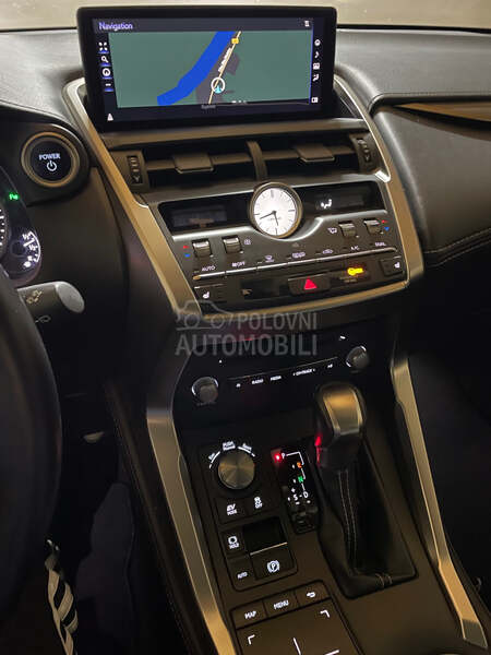 Lexus NX 300H Executive