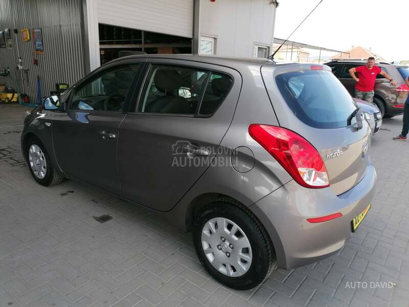 Hyundai i20 1.3B SVAJCARSKA