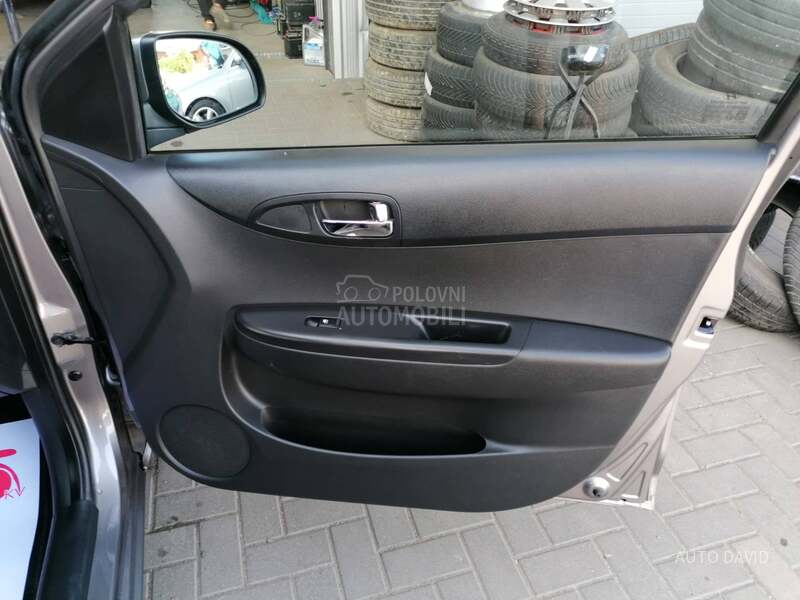 Hyundai i20 1.3B SVAJCARSKA