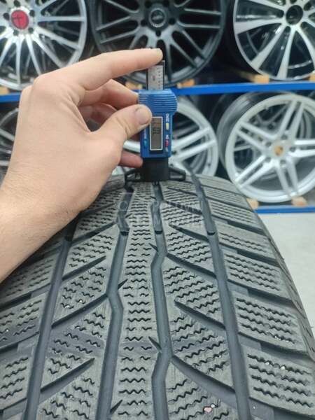 Goodride 225/60 R17 Zimska