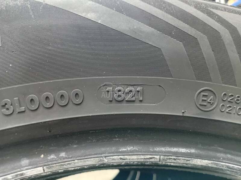 Vredestein 235/55 R18 Zimska