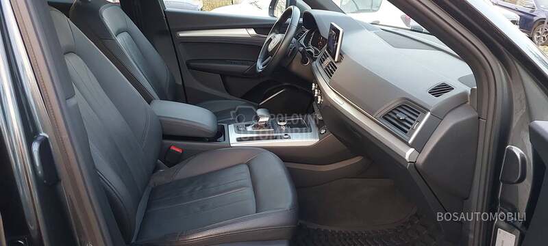 Audi Q5 2.0 tdi S line