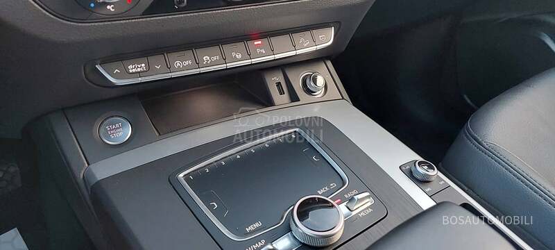 Audi Q5 2.0 tdi S line