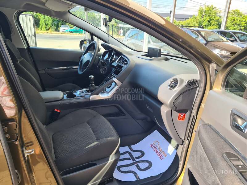 Peugeot 3008 1.6 HDI PREMIUM