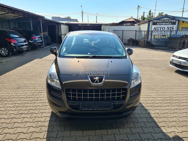 Peugeot 3008 1.6 HDI PREMIUM