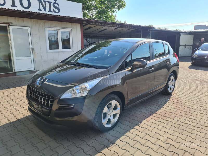 Peugeot 3008 1.6 HDI PREMIUM