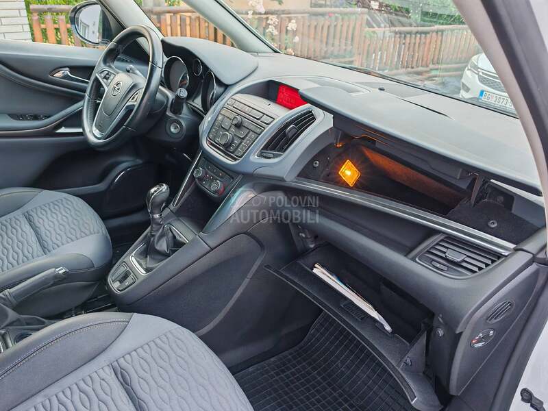 Opel Zafira 1.6 CNG COSMO