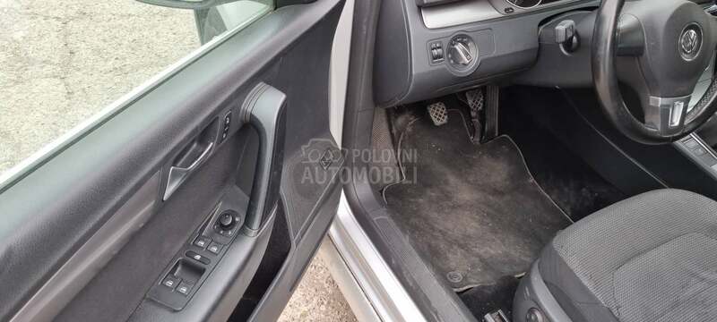 Volkswagen Passat B7 