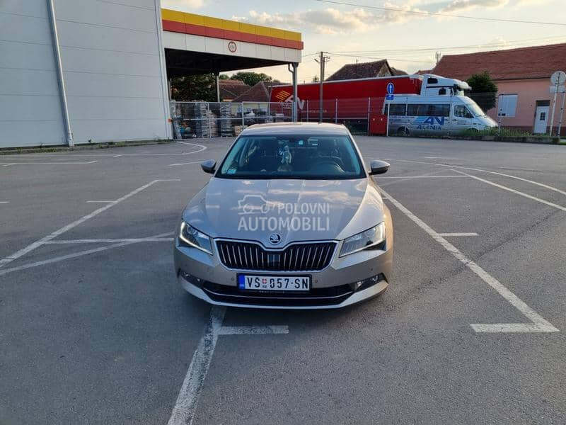 Škoda Superb 