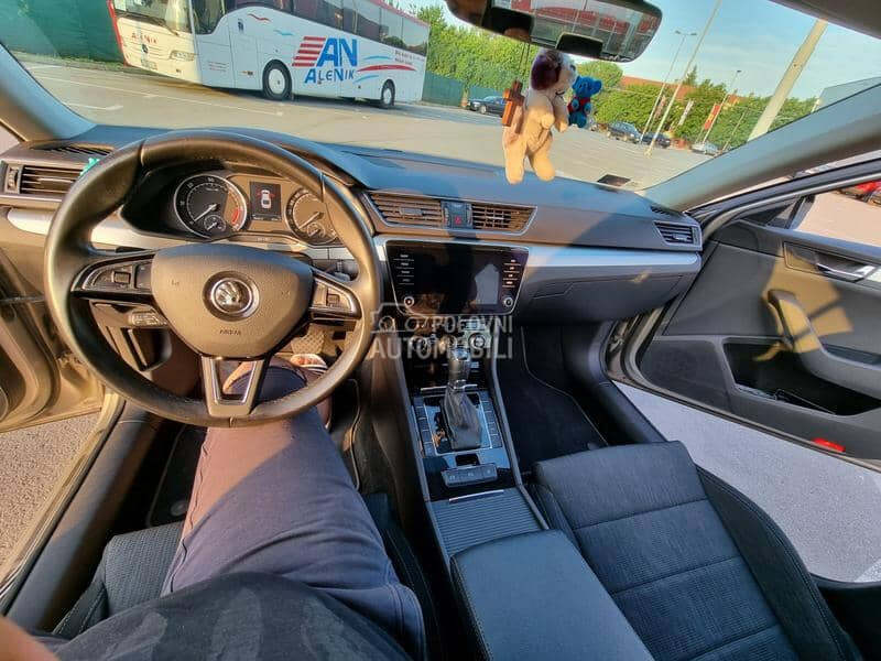 Škoda Superb 