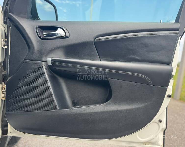 Fiat Freemont 2.0 MJT // 143H