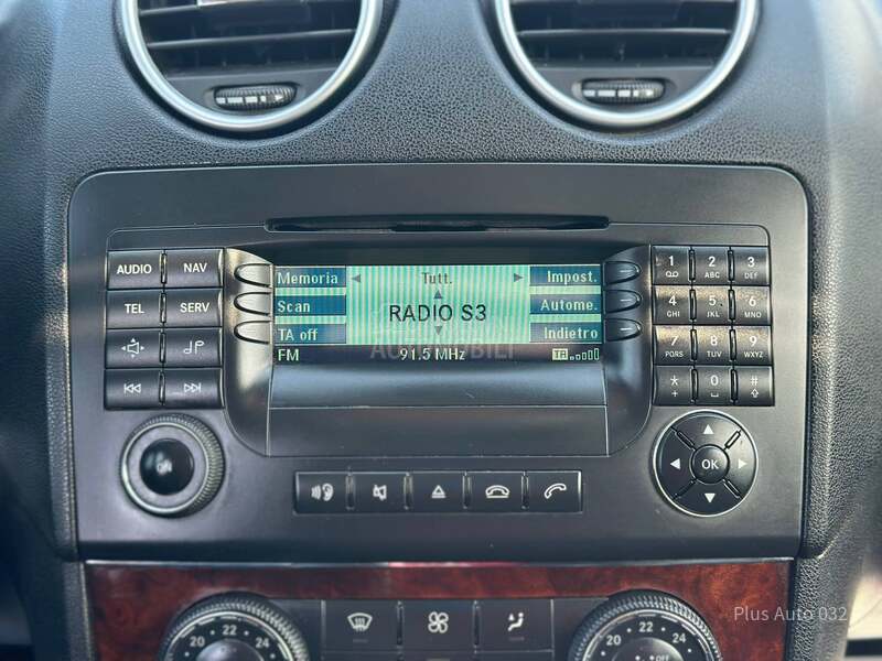 Mercedes Benz ML 320 N O V
