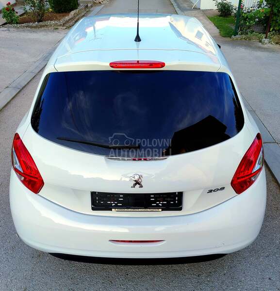 Peugeot 208 1.2 Style CH NOV
