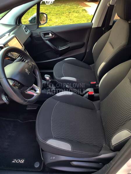 Peugeot 208 1.2 Style Švajcarska