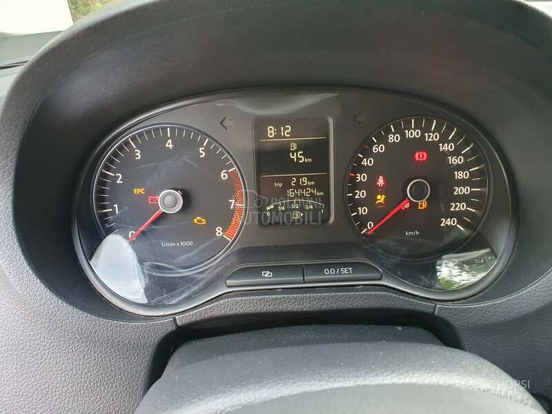 Volkswagen Polo 1.2   TRENDLINE