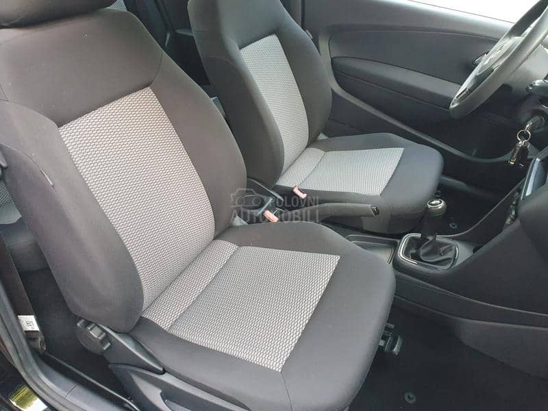 Volkswagen Polo 1.2   TRENDLINE