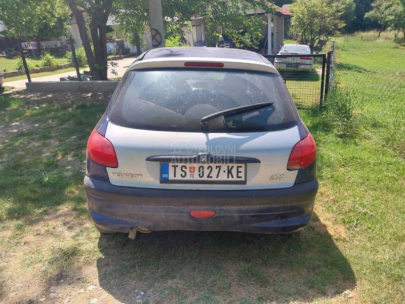 Peugeot 206 