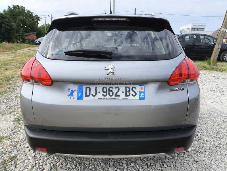 Peugeot 2008 1.2  ALLURE