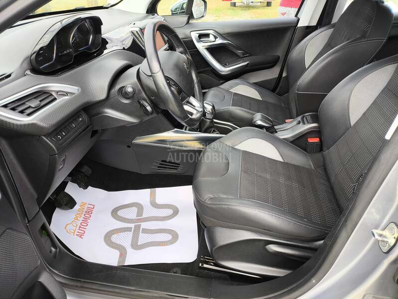 Peugeot 2008 1.2  ALLURE