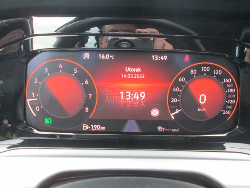 Volkswagen Golf 8 1.5 TSI LIFE