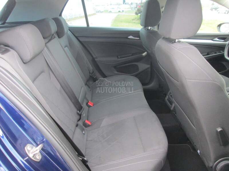 Volkswagen Golf 8 1.5 TSI LIFE