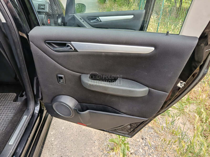Mercedes Benz B 150 1498