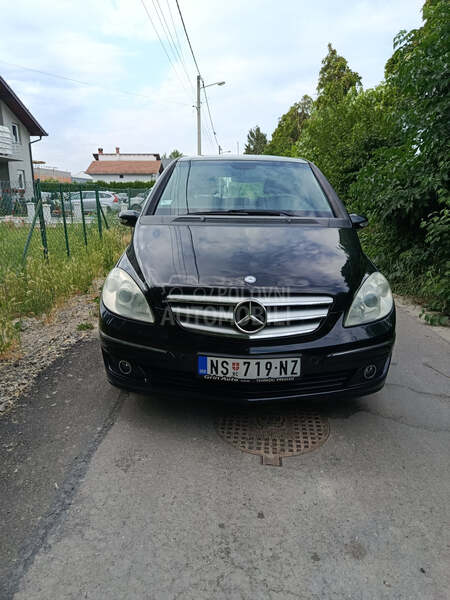 Mercedes Benz B 150 1498