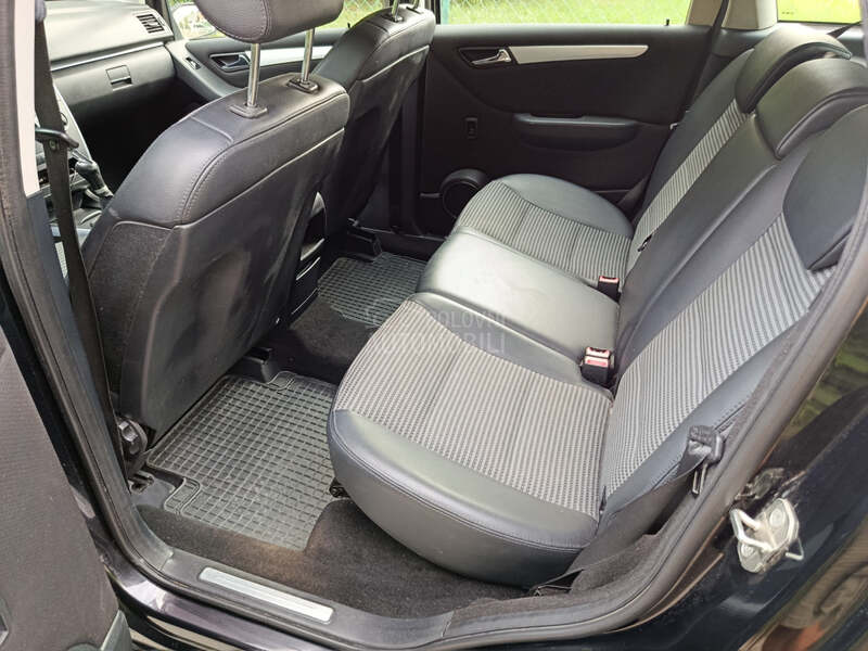 Mercedes Benz B 150 1498