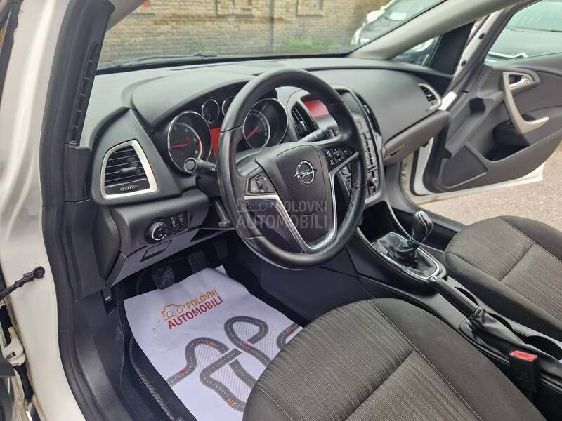 Opel Astra J O D L I C N A