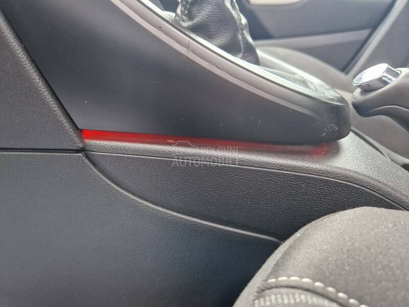 Opel Astra J O D L I C N A