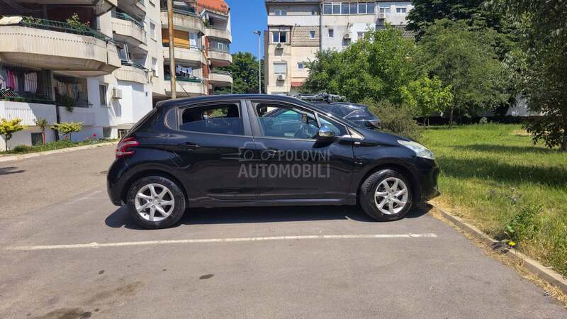 Peugeot 208 Style
