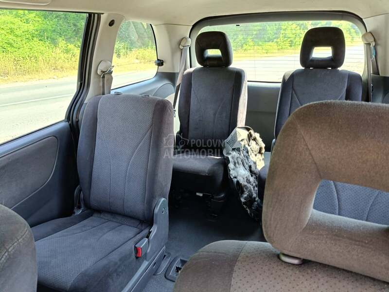Mazda MPV 