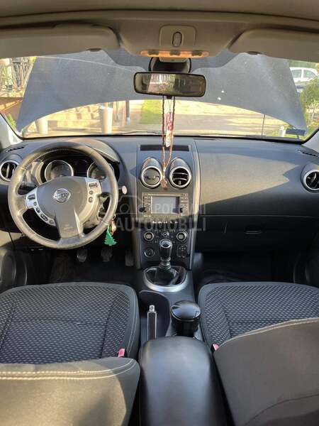 Nissan Qashqai + 2 
