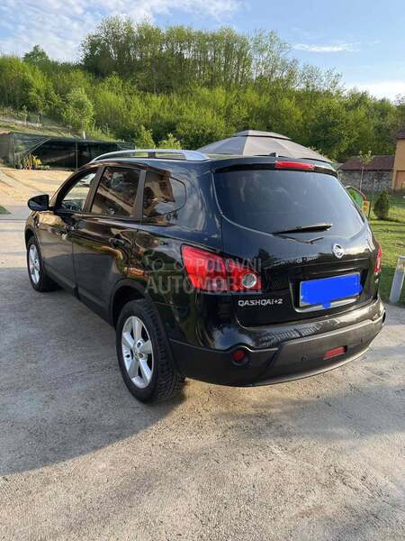 Nissan Qashqai + 2 