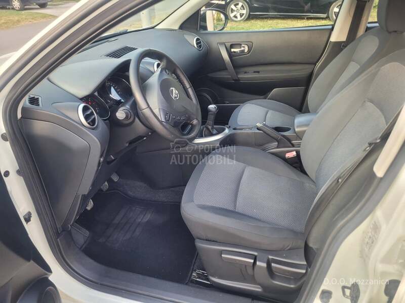 Nissan Qashqai 1.6B