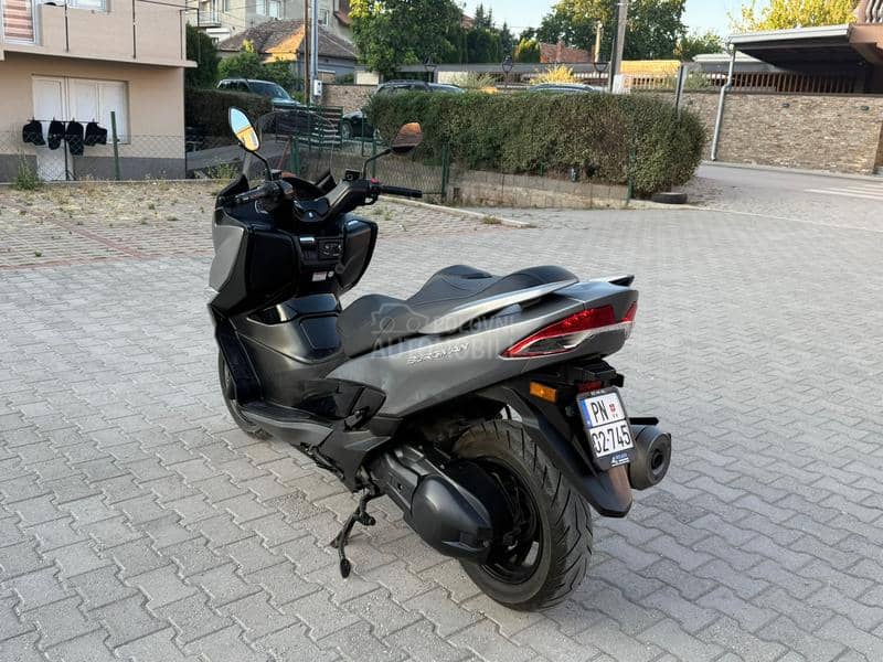 Suzuki Burgman