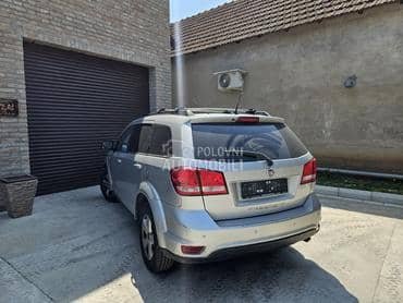 Fiat Freemont -  kompletan auto u delovima