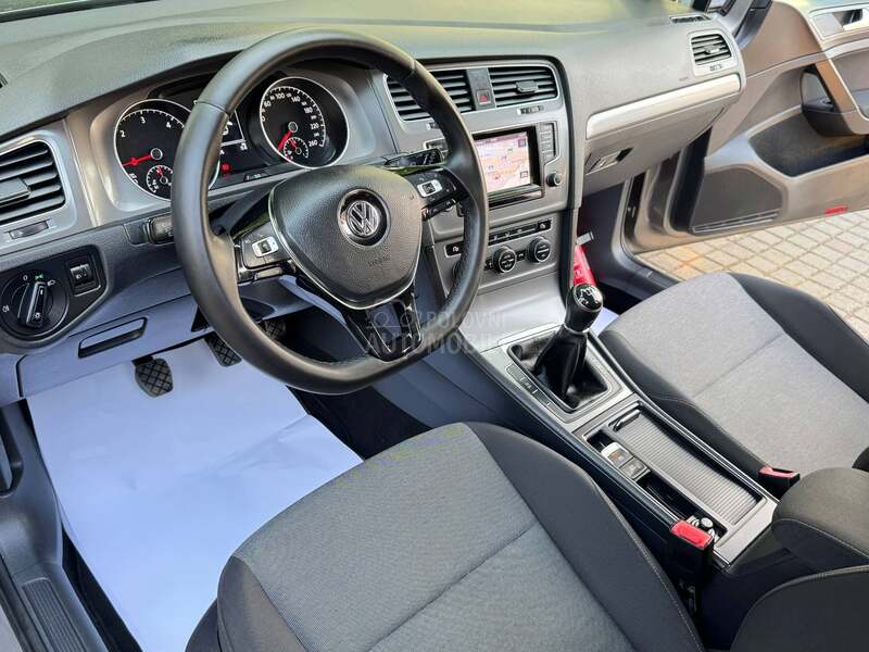 Volkswagen Golf 7 1.6TDI 77 NAV/ACC
