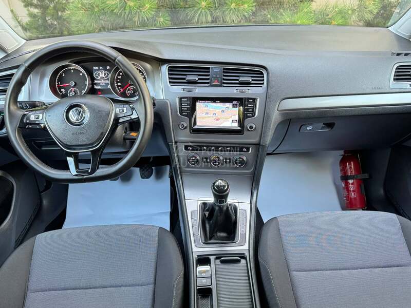 Volkswagen Golf 7 1.6TDI 77 NAV/ACC